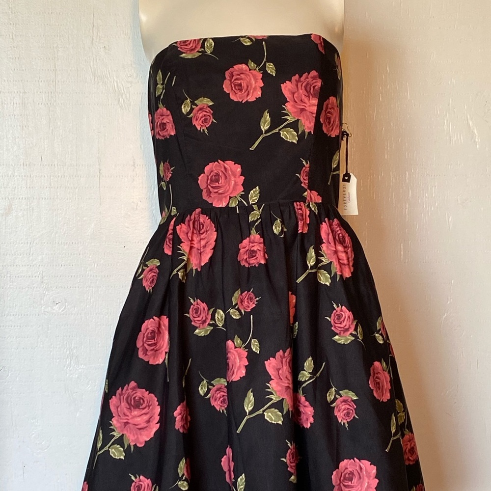 NWTS Forever 21 Strapless Dress